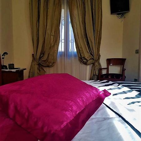 Piccolo Mondo Hotel Zovencedo Buitenkant foto
