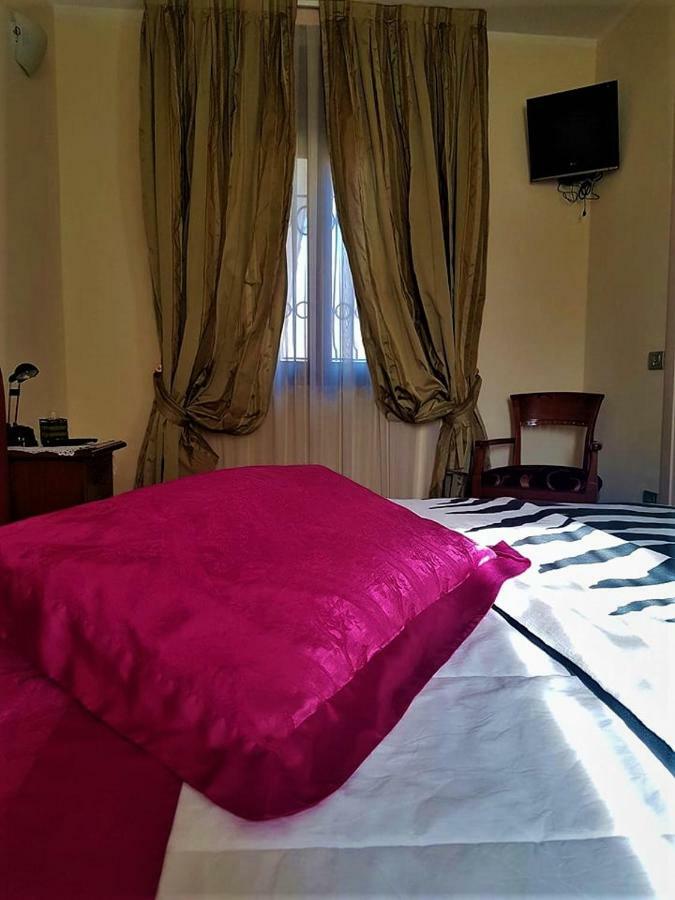 Piccolo Mondo Hotel Zovencedo Buitenkant foto