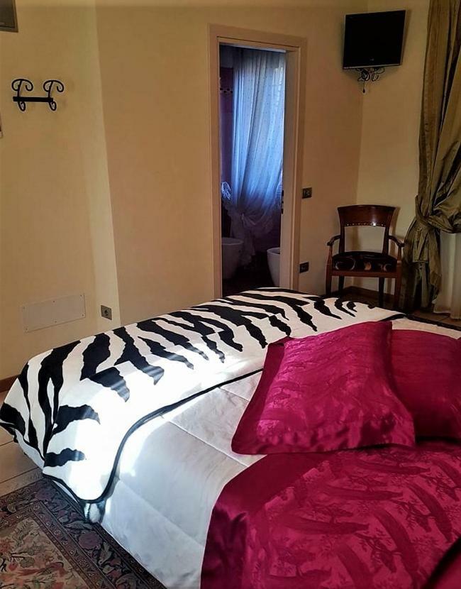 Piccolo Mondo Hotel Zovencedo Buitenkant foto