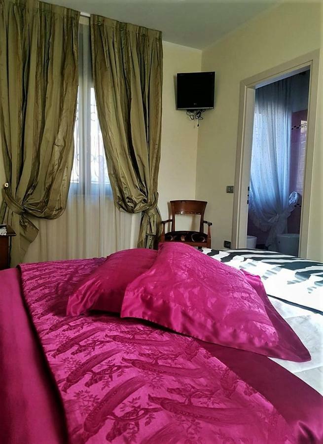 Piccolo Mondo Hotel Zovencedo Buitenkant foto
