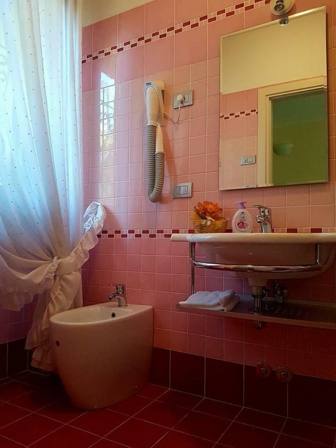Piccolo Mondo Hotel Zovencedo Buitenkant foto
